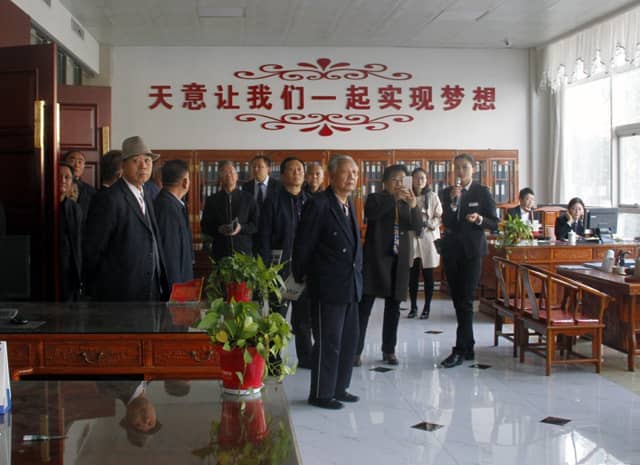 兗州區(qū)人大、政協(xié)領(lǐng)導(dǎo)蒞臨天意機(jī)械參觀考察